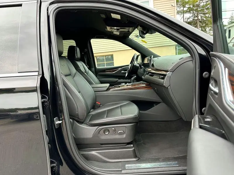 2023 CADILLAC ESCALADE ESV LUXURY  