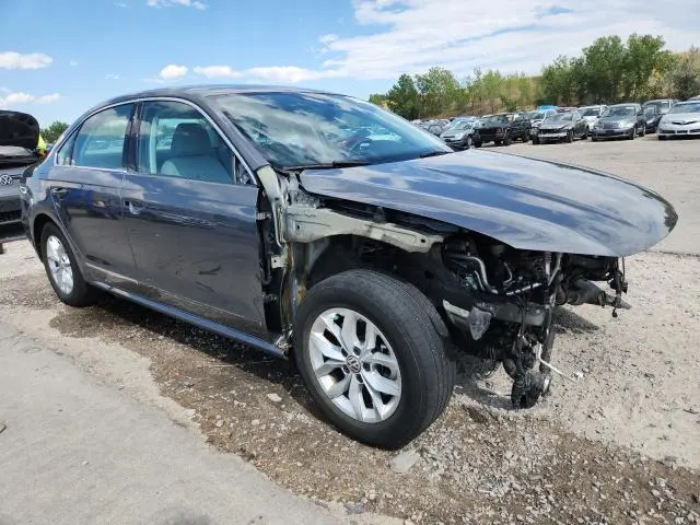 2017 VOLKSWAGEN PASSAT S  