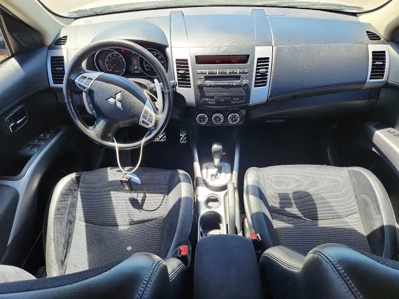 2013 MITSUBISHI OUTLANDER GT  