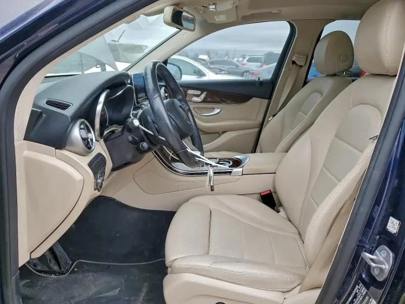 2017 MERCEDES-BENZ GLC 300  