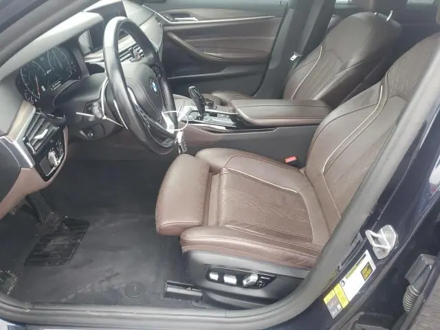 2019 BMW 530E   