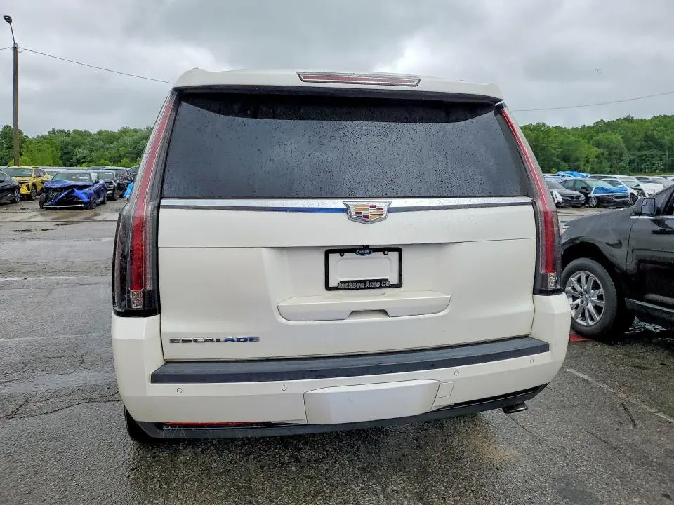 2015 CADILLAC ESCALADE PREMIUM  