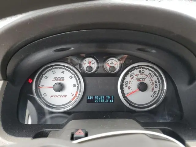 2010 FORD FOCUS SE  