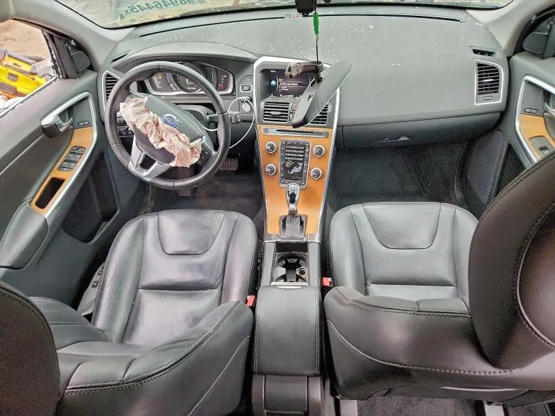 2017 VOLVO XC60 T5 INSCRIPTION  