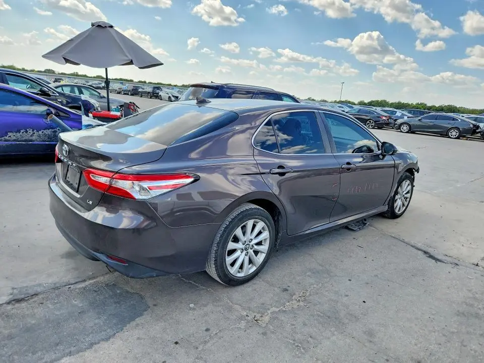 2019 TOYOTA CAMRY LE  