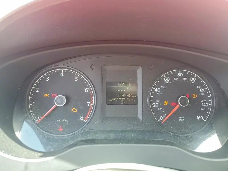 2014 VOLKSWAGEN JETTA BASE  