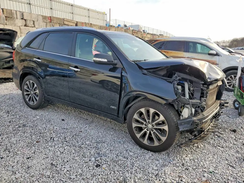 2014 KIA SORENTO   