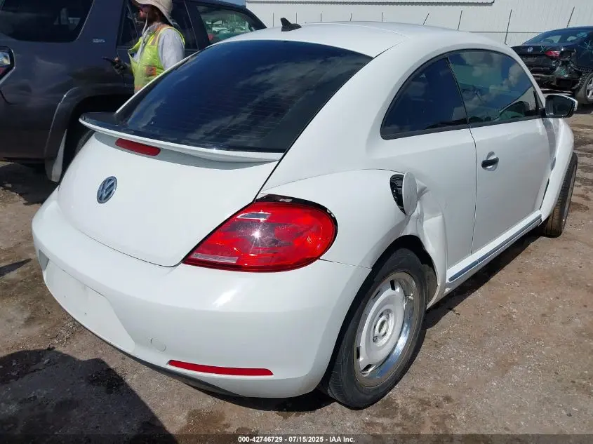 2015 VOLKSWAGEN BEETLE 1.8T CLASSIC