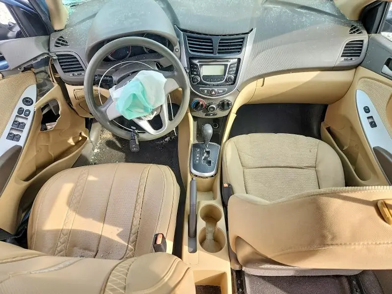 2013 HYUNDAI ACCENT GLS  