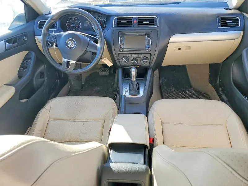 2013 VOLKSWAGEN JETTA SE  