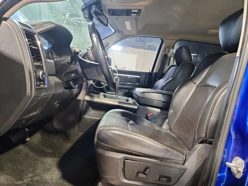 2016 RAM 1500 SPORT  