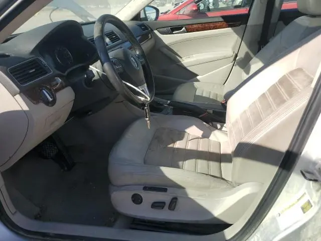 2012 VOLKSWAGEN PASSAT SEL  