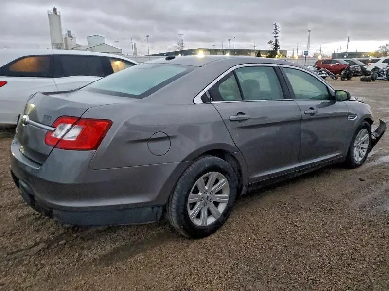 2011 FORD TAURUS SE  
