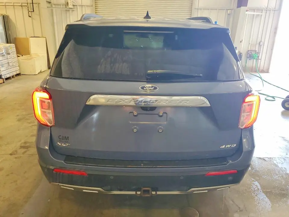 2021 FORD EXPLORER XLT  