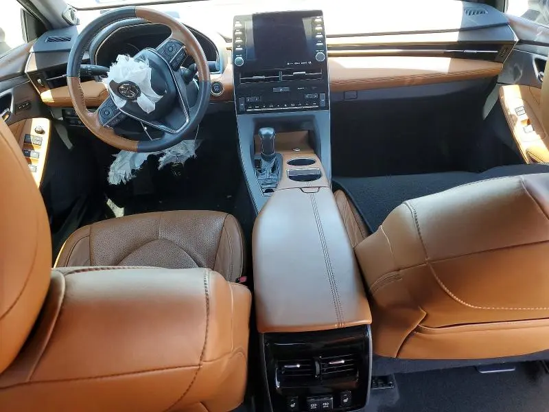 2019 TOYOTA AVALON LIMITED  