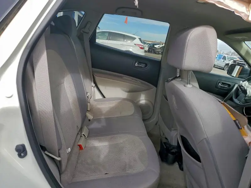 2015 NISSAN ROGUE SELECT S  