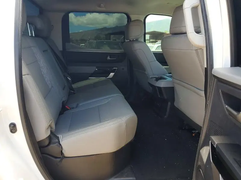 2023 TOYOTA TUNDRA CREWMAX LIMITED  