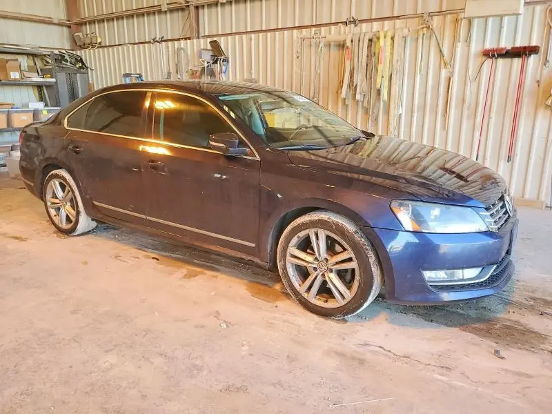 2015 VOLKSWAGEN PASSAT SEL  