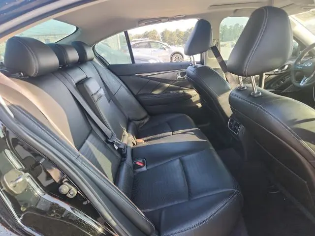 2018 INFINITI Q50 LUXE  