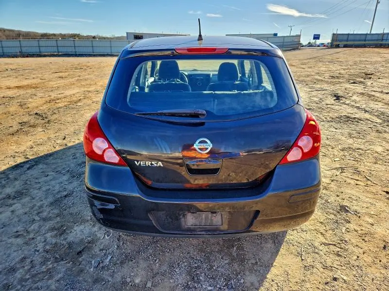 2011 NISSAN VERSA S  