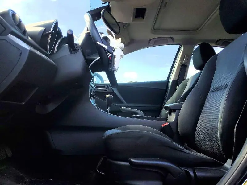 2010 MAZDA 3 I  