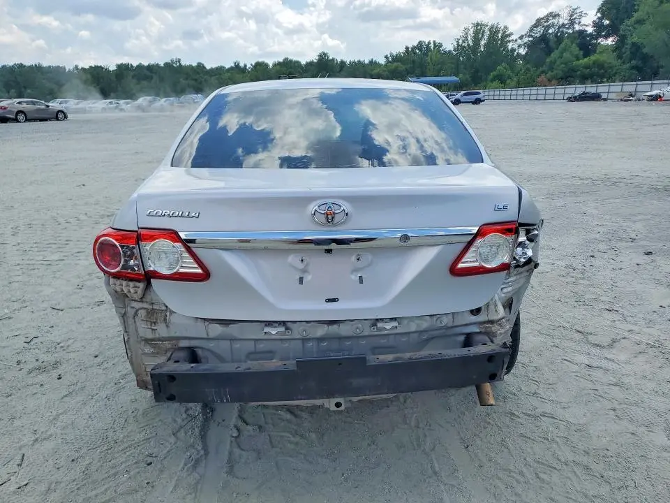 2013 TOYOTA COROLLA LE  