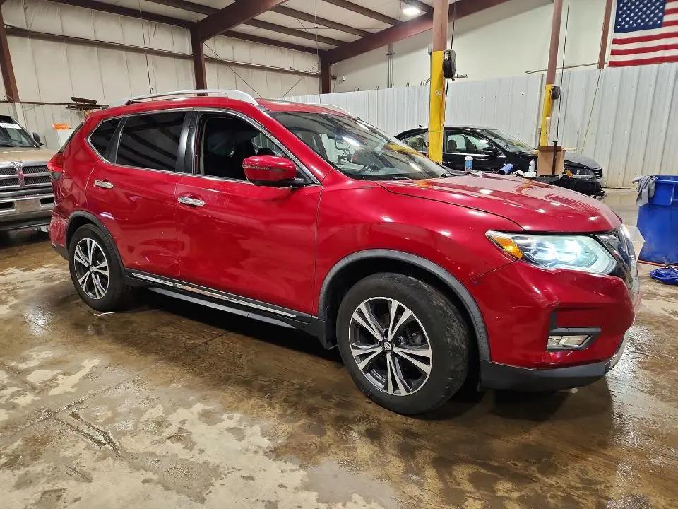 2017 NISSAN ROGUE SL  