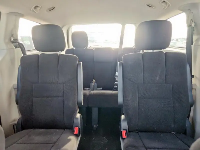 2013 DODGE GRAND CARAVAN SE  