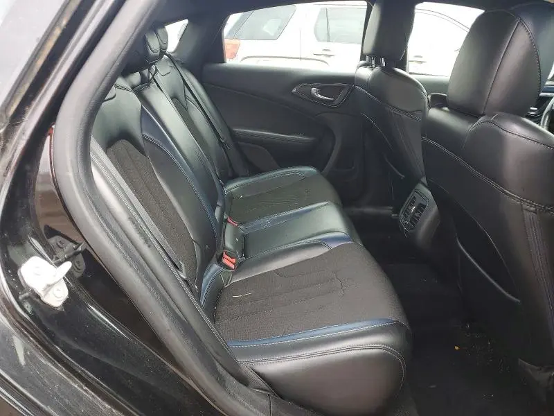 2016 CHRYSLER 200 S  