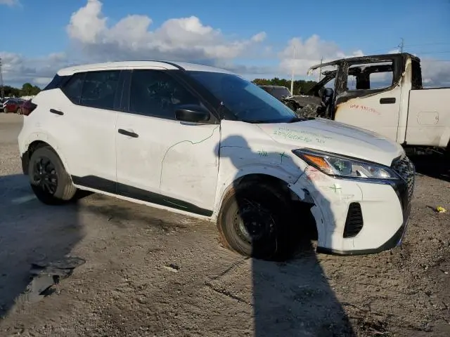 2021 NISSAN KICKS S  