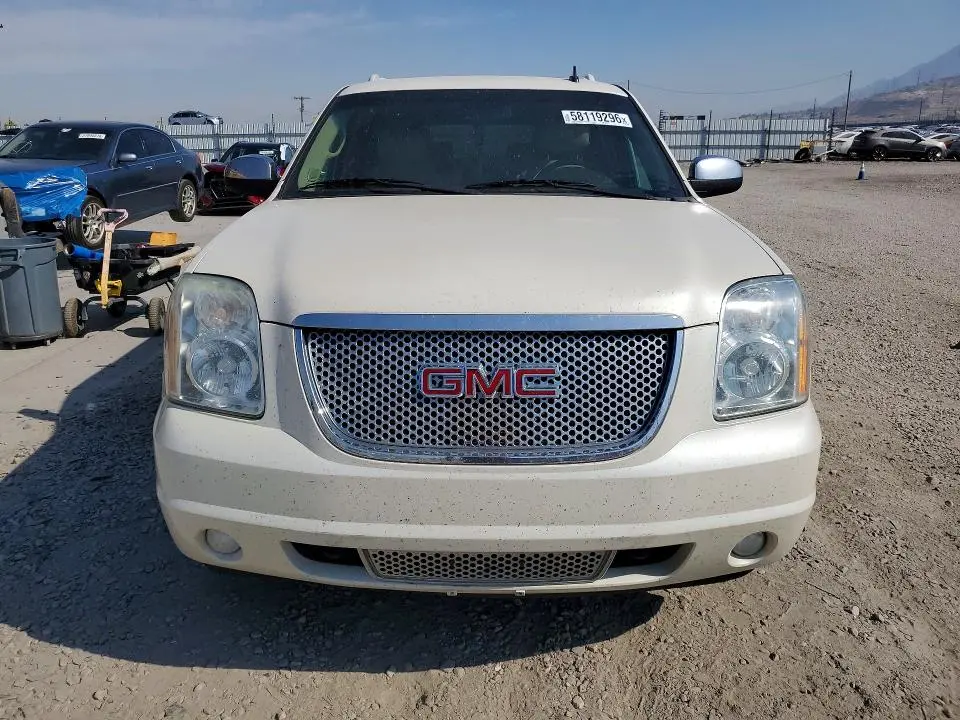 2011 GMC YUKON XL DENALI  