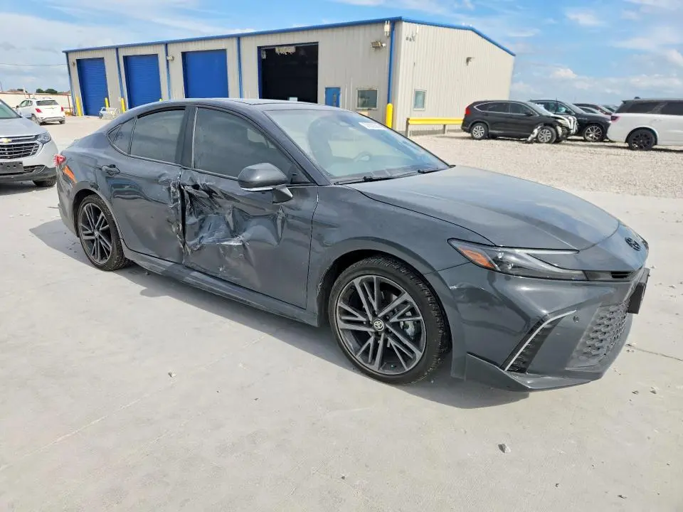 2025 TOYOTA CAMRY XSE  