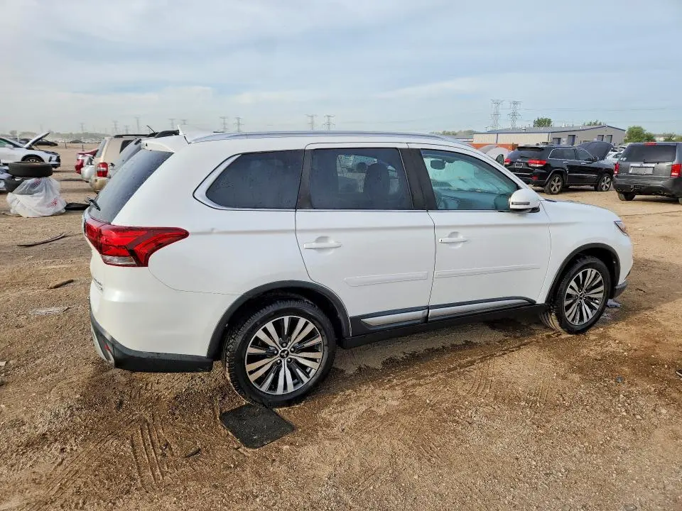 2019 MITSUBISHI OUTLANDER SE  