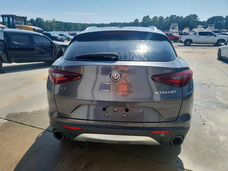 2018 ALFA ROMEO STELVIO   