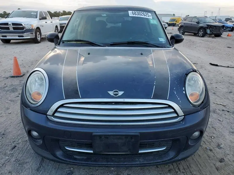 2013 MINI COOPER   