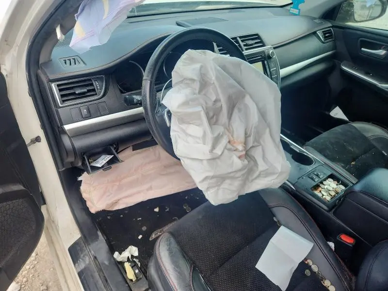 2015 TOYOTA CAMRY XSE  