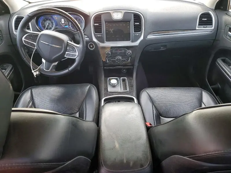 2017 CHRYSLER 300C   
