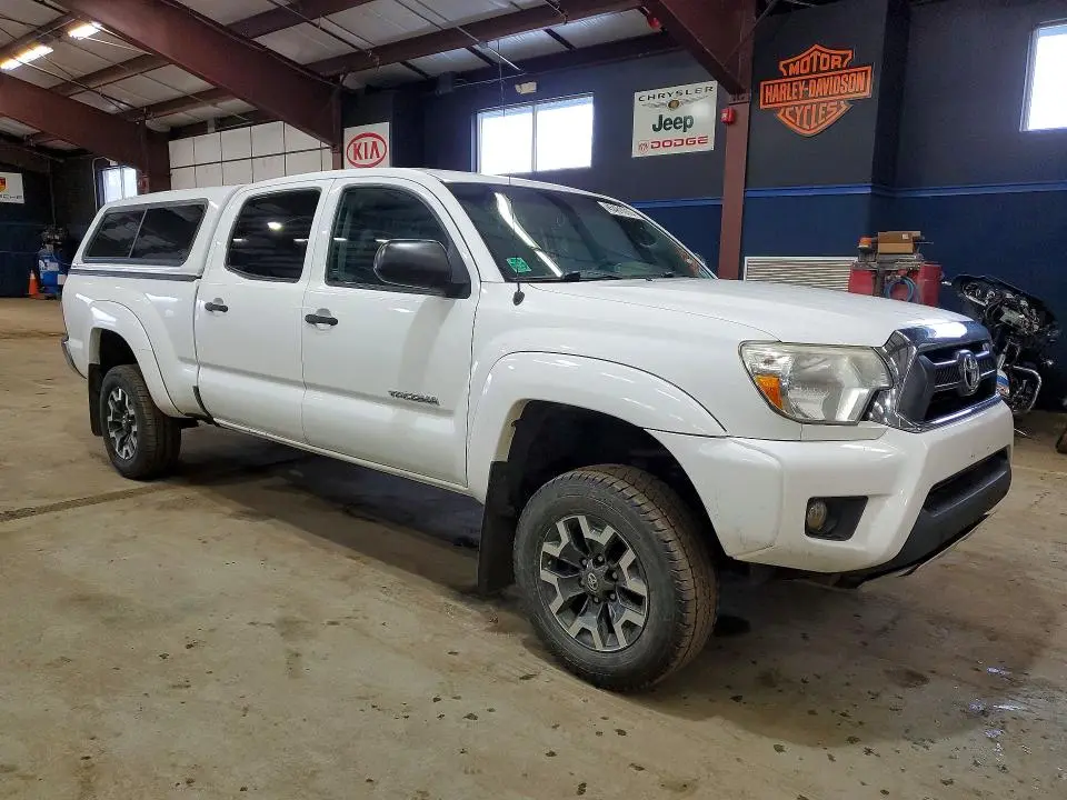 2014 TOYOTA TACOMA V6  