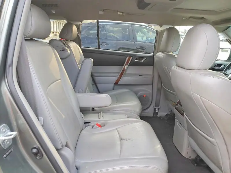 2011 TOYOTA HIGHLANDER LIMITED  
