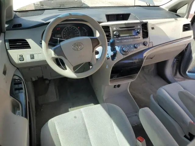 2012 TOYOTA SIENNA   