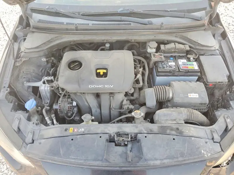 2018 HYUNDAI ELANTRA SE  