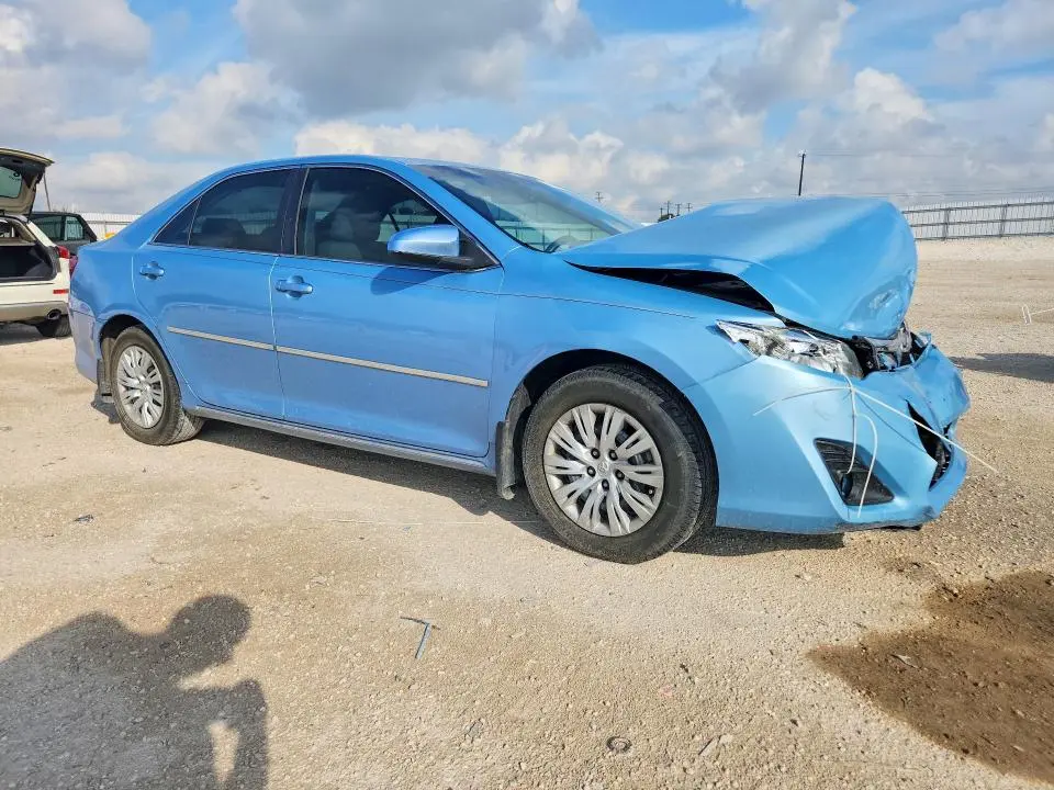 2012 TOYOTA CAMRY LE  