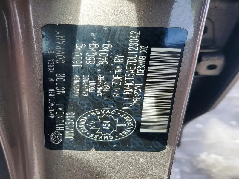 2013 HYUNDAI ACCENT GS  