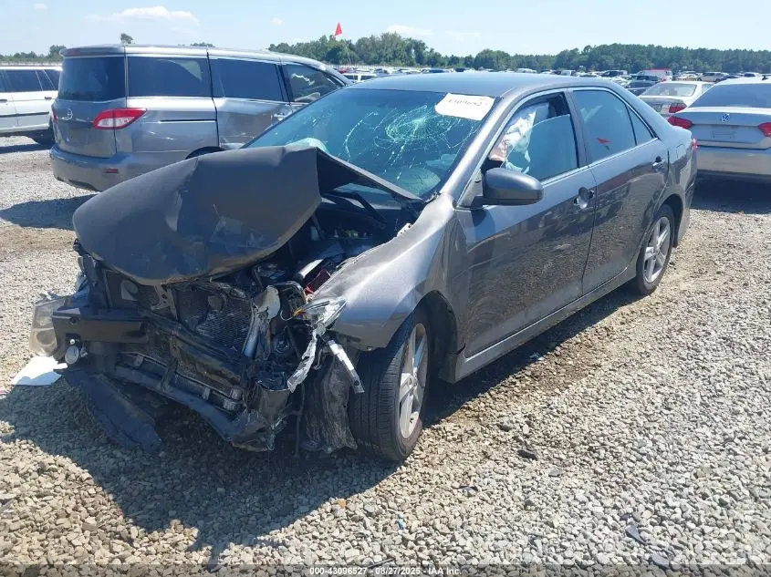 2012 TOYOTA CAMRY SE