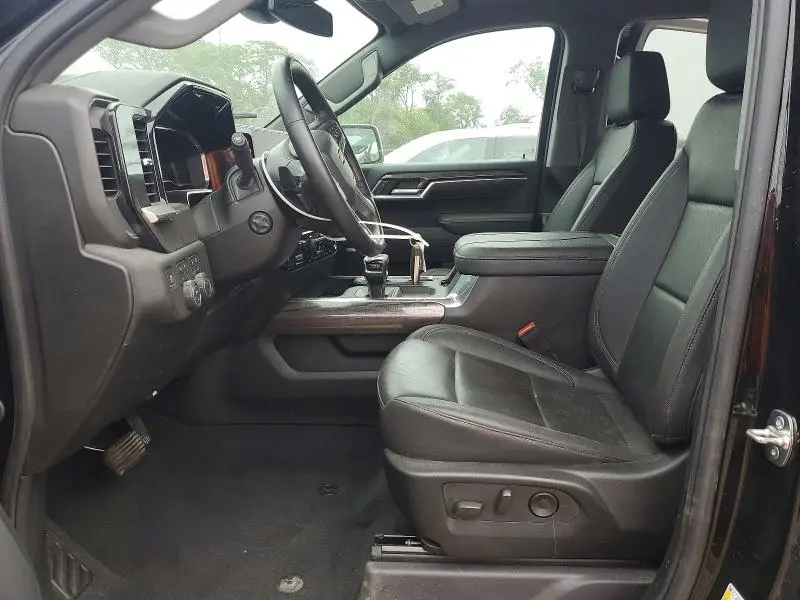 2025 CHEVROLET SILVERADO K1500 LTZ  