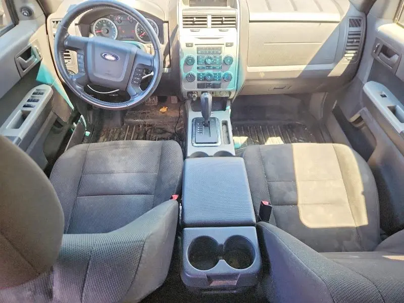 2010 FORD ESCAPE XLT  