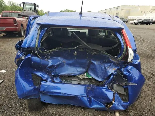 2016 HONDA FIT LX  