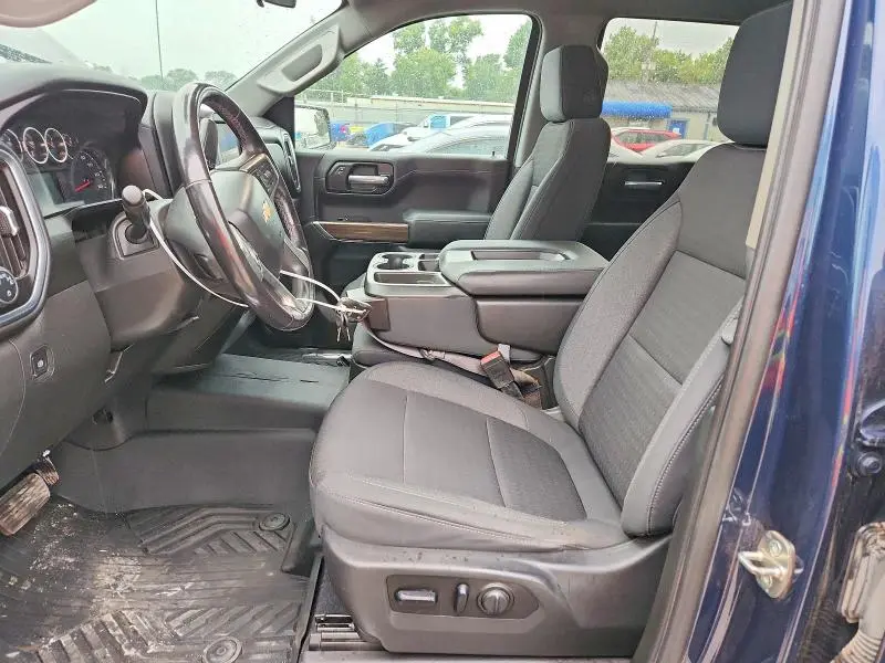2020 CHEVROLET SILVERADO K1500 LT  