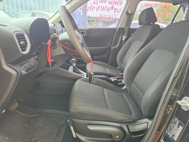 2020 HYUNDAI VENUE SE  