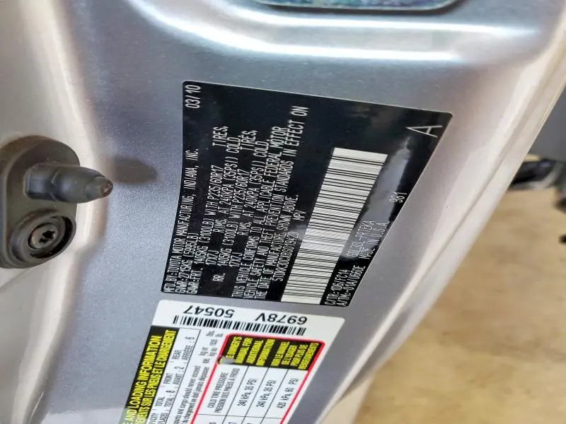 2011 TOYOTA SIENNA LE  